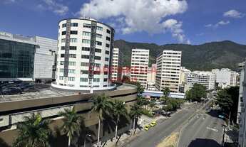 Imagem 2: Apartamento 02 quartos, dependências, garagem, Shopping Tijuca