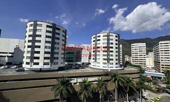 Imagem: Apartamento 02 quartos, dependências, garagem