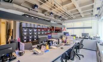 Imagem 2: Sala Centro Comercial Avenida Júlio de Sá Bierrenbach Barra Olímpica