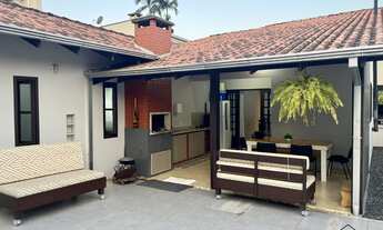 Imagem 4: Casa Averbada com 3 quartos e Piscina