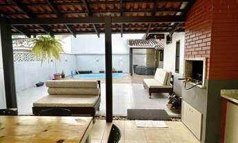 Imagem 2: Casa Averbada com 3 quartos e Piscina