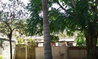 Imagem 2: Terreno com 697m² á aproximadamente 3 km da Praia dos Ingleses