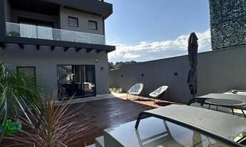 Imagem: Casa Alto Padrão - aproximadamente 3,5