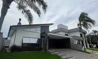 Imagem: Casa Alto Padrão - aproximadamente 3 km