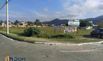 Imagem: Terreno com 880m² á aproximadamente 7,4km