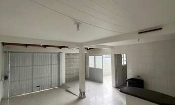 Imagem 4: Sobrado Geminado - aproximadamente 4,5 km da Praia dos Ingleses