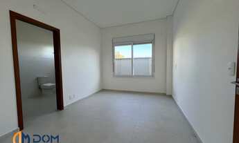 Imagem 4: Sobrado alto padrão- Florianópolis - aproximadamente a 7,2km da praia