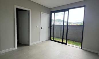 Imagem 4: Casa Alto Padrão com 03 suítes - aproximadamente 1,3km da praia dos Ingleses