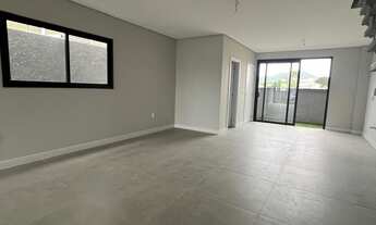 Imagem 3: Casa Alto Padrão com 03 suítes - aproximadamente 1,3km da praia dos Ingleses