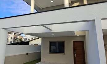 Imagem: Sobrado à venda no bairro Canasvieiras