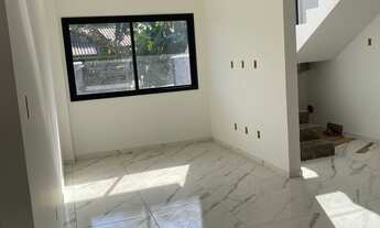 Imagem 4: Sobrado com 129m² à aproximadamente 2,5km da Praia dos Ingleses