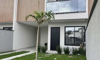 Imagem: Sobrado com 3 dormitórios e amplo pátio