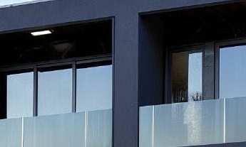 Imagem 3: Sobrado Padrão com escritura pública, localizado em loteamento bem localizado com fácil ac