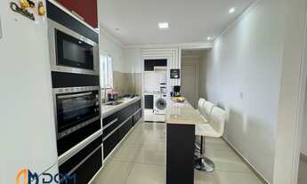 Imagem 2: Cobertura mobiliada com 170m² á aproximadamente 600 metros da Praia dos Ingleses