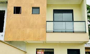 Imagem 1: Sobrado com área total de 142m² á aproximadamente 8km da Praia dos Ingleses