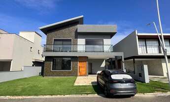 Imagem 2: Casa de Alto Padrão - aproximadamente 6,9 km da Praia dos Ingleses