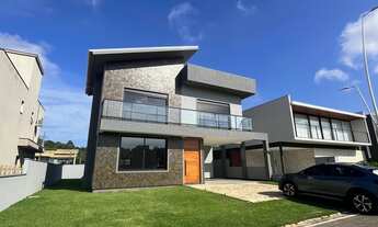 Imagem: Casa de Alto Padrão - aproximadamente 6,9