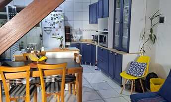 Imagem: Sobrado Geminado - aproximadamente 700mt