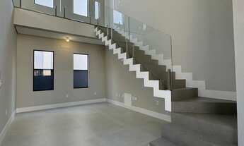 Imagem 7: Casa Alto Padrão com 209m² á aproximadamente 800 metros da Praia dos Ingleses