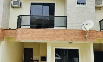 Imagem: Casa Sobrado - aproximadamente 2,5km da