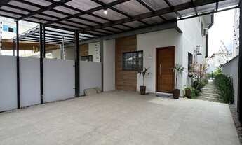 Imagem: Sobrado à venda no bairro Ingleses - Florianópolis/SC