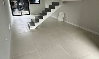 Imagem 2: Sobrado à venda no bairro Ingleses - Florianópolis/SC