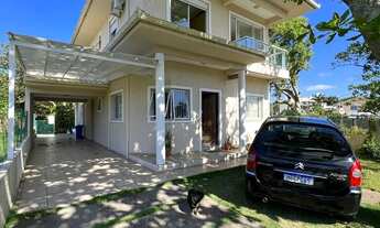 Imagem: Casa Padrão - aproximadamente 200mts da