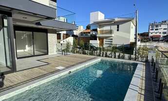 Imagem 4: Casa Alto Padrão em condomínio fechado, localizada a 100 metros da praia dos Ingleses, Flo