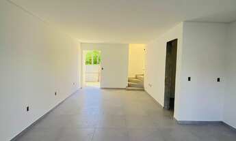 Imagem 3: Sobrado com 02 suítes na Praia dos Ingleses - 1,5 Km da Praia