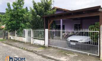 Imagem: Casa à venda no bairro Rio Vermelho - Florianópolis/SC