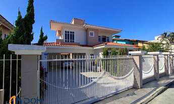 Imagem: Casa Padrão - aproximadamente 2km da praia