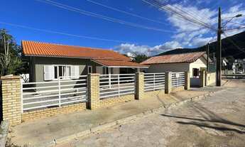 Imagem: Casa Padrão - aproximadamente 6,5 km da