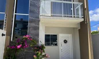 Imagem 5: Sobrado mobiliado, com 110m² de área construída, localizado aproximadamente 2,9km da prai