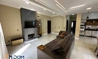 Imagem: Casa com 100m² á aproximadamente 500 metros