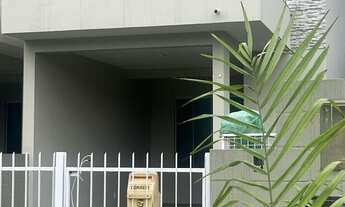 Imagem: Casa Sobrado geminado nos ingleses - Florianópolis