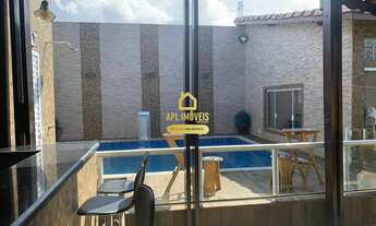 Imagem 2: Casa com piscina privativa