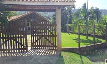 Imagem 5: Chácara com lago e piscina