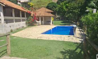 Imagem: Chácara com lago e piscina