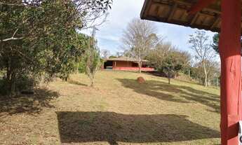 Imagem: Chácara com lago documentada