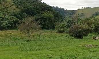 Imagem 3: Fazenda com mata nativa e cachoeiras