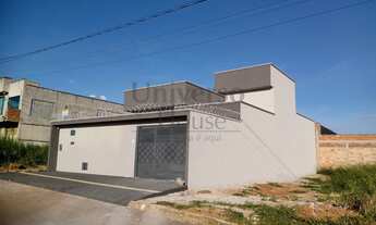 Imagem: Casa Padrão no Recanto das Emas. Goiânia