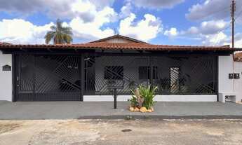 Imagem 2: Casa de 3 quartos com suíte à venda no Cidade Satélite São Luiz em Aparecida de Goiânia/G