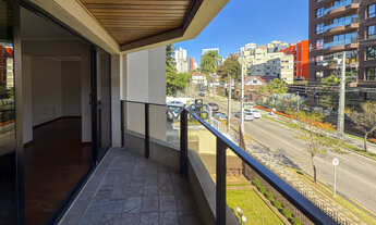 Imagem 3: Apartamento Padrão com 186m² privativos, 3 Quartos, 1 Suíte, 2 Vagas de garagem, no Batel