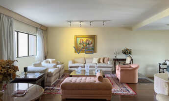 Imagem 2: Apartamento Alto Padrão com 4 suítes, 443m² privativos, 4 vagas de garagem, no Batel, Curi