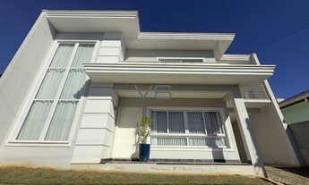 Imagem: Casa Padrão com 3 quartos, 1 suíte, 4