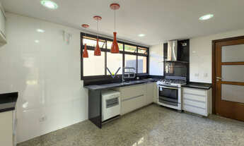 Imagem 7: Sobrado Alto Padrão com 3 quartos, 330m² privativos, 7 vagas de garagem, em Alphaville Gra