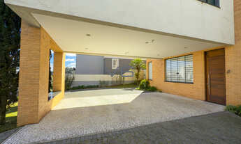 Imagem 2: Sobrado Alto Padrão com 3 quartos, 330m² privativos, 7 vagas de garagem, em Alphaville Gra