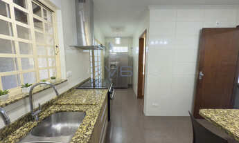 Imagem 6: Casa com 4 dormitórios e 1 suíte, 266m² privativos, 6 vagas de garagem, em Santa Felicidad