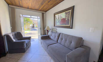 Imagem 4: Casa com 4 dormitórios e 1 suíte, 266m² privativos, 6 vagas de garagem, em Santa Felicidad