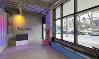 Imagem 2: Ponto Comercial com 211 m², 2 vagas de garagem no Cabral, Curitiba-PR